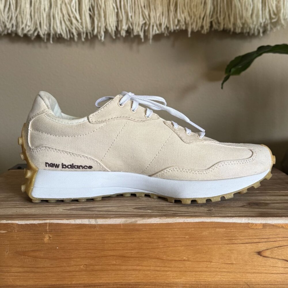 New Balance 327 Linen Sea Salt Gum Sole Low Chunky Sneaker Shoe Size 9.5 - Picture 7 of 17